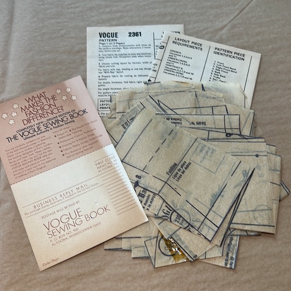 VOGUE Paris ORIGINAL Lanvil Pattern with original Cloth Label - Picture 11 of 12